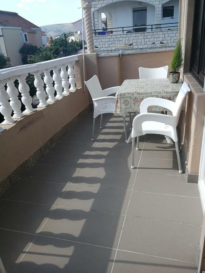 Villa Kartelo Трогир Экстерьер фото